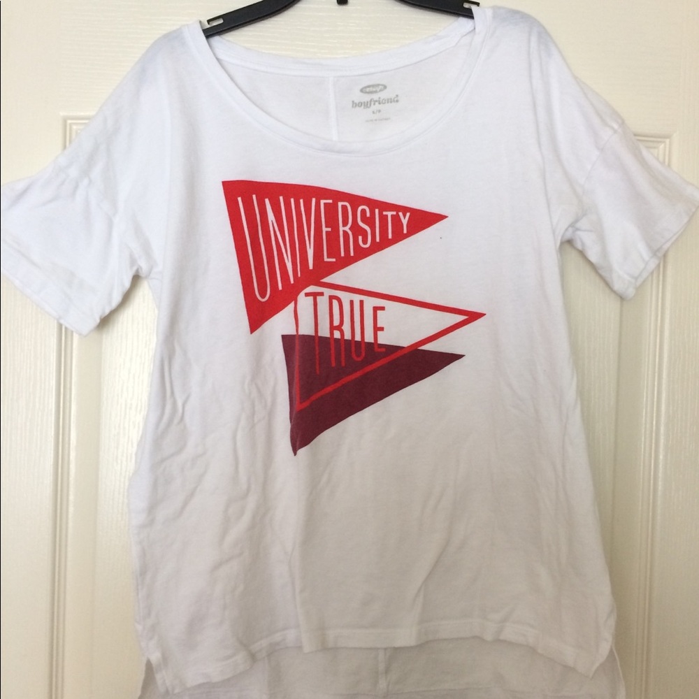 university true graphic tee